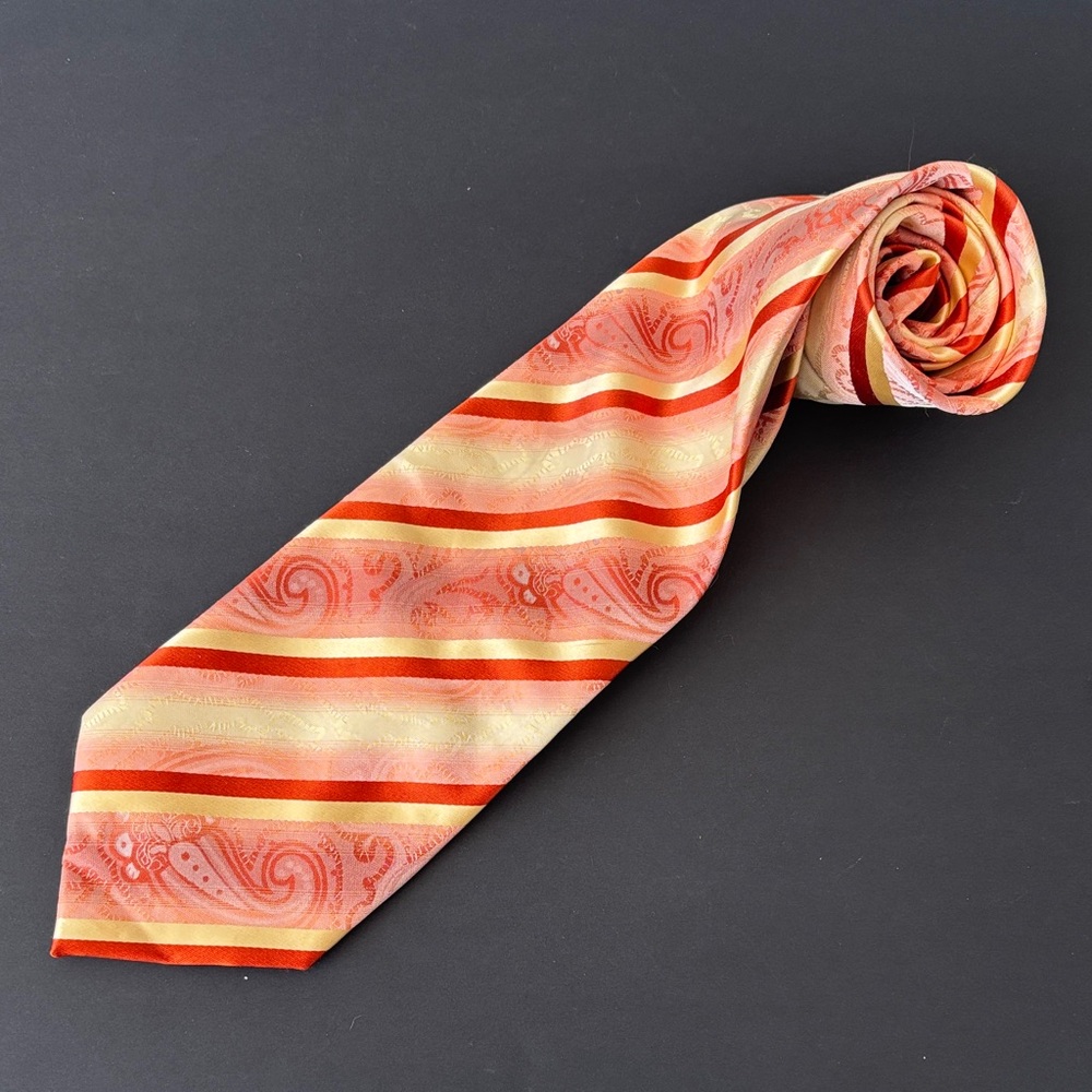 Avanti Uomo Vibrant Orange and Cream Striped paisley Tie